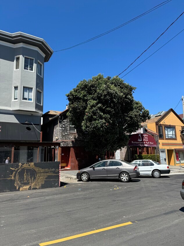 Primary Photo - 2442 Clement St