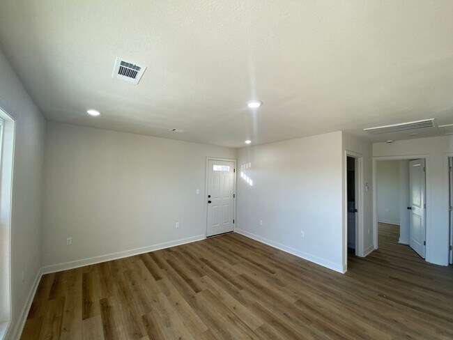 Foto del edificio - 2110 Clark St