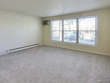 Foto del edificio - 4 Chestnut Ridge Rd