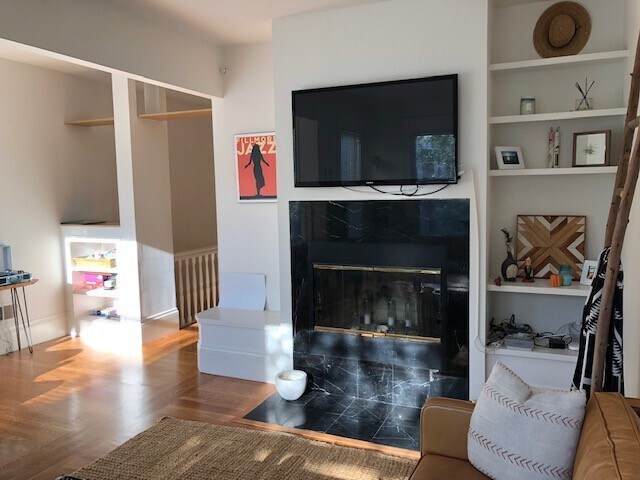 Foto del edificio - Stunning large Classic Pacific Heights Flat with lots of light, hardwood floors, washer/dryer, gr...