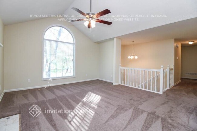 Building Photo - 1718 Independence Dr