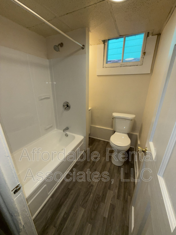 Foto del edificio - 2338 W Becher St