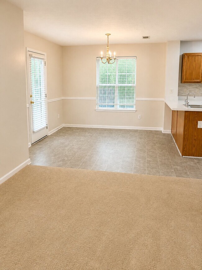 Foto del edificio - 212 Rankin Cir