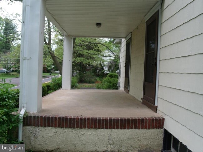 Foto del edificio - 1311 Bristol Rd