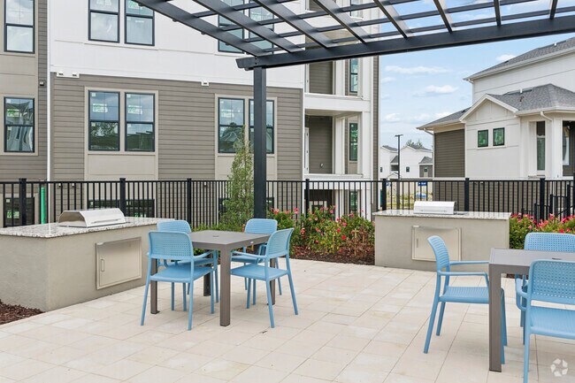 Zona de comedor y barbacoa al aire libre - Jackson Parc
