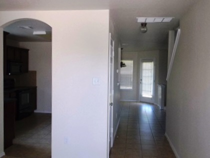 Building Photo - 6205 Charlotte Ln