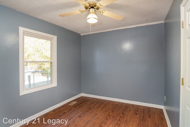 Building Photo - 2 br, 1 bath House - 1218 E Sevier Avenue