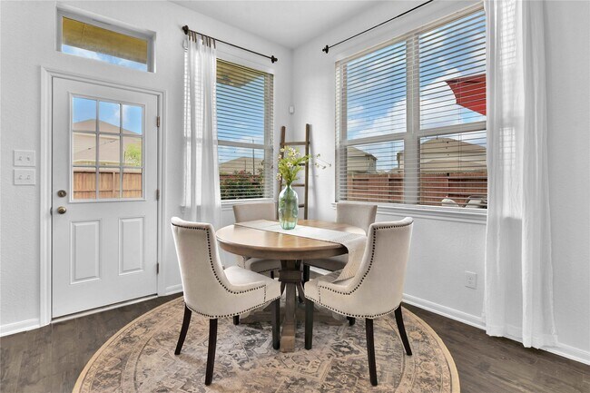 Foto del edificio - 25326 Fallen Acorn Ct