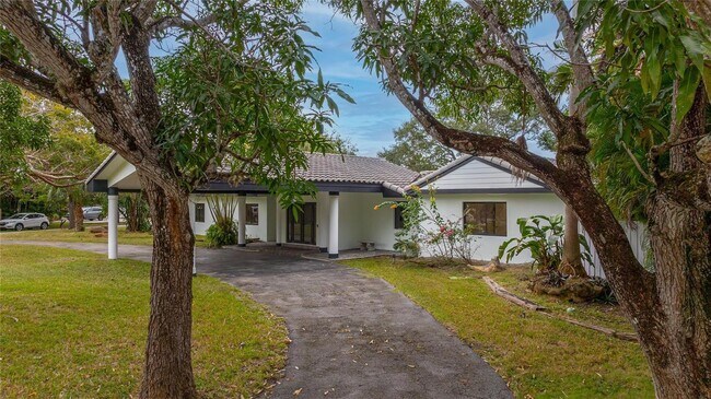 Foto del edificio - 13401 SW 83rd Ave