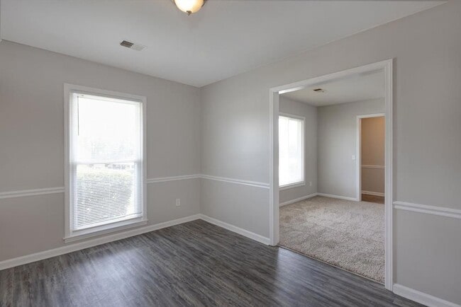 Building Photo - 517 Haverford Dr