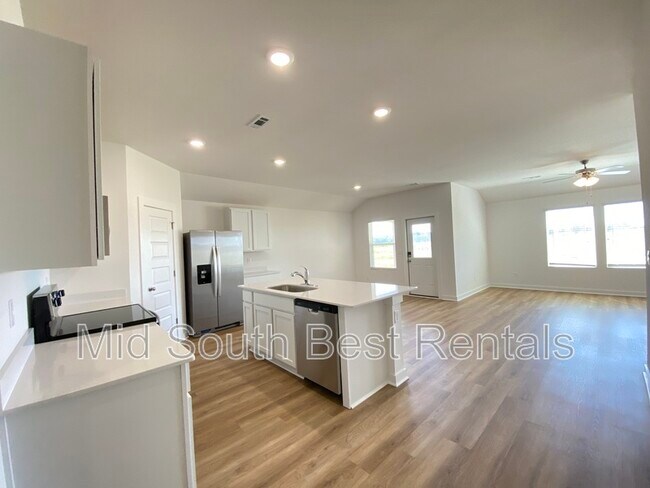 Foto del edificio - 285 Alyece Ln