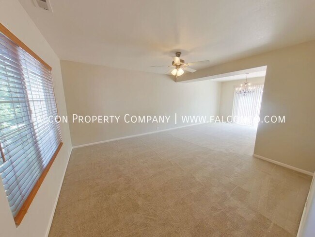 Building Photo - 6404 Casual Dr