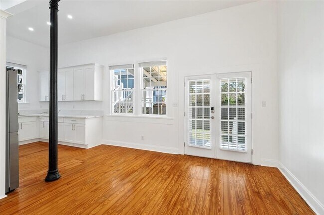 Foto del edificio - 1364 Constance St