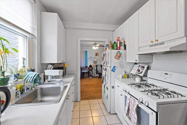 Foto del edificio - 6426 N Newgard Ave