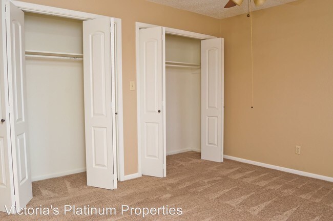 Building Photo - 2 br, 1.5 bath Apartment - 102 Maplewood