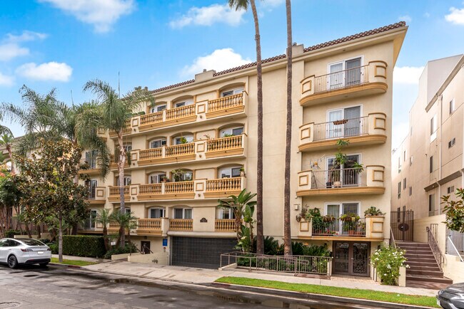 Frente del edificio - 123 S Clark Dr