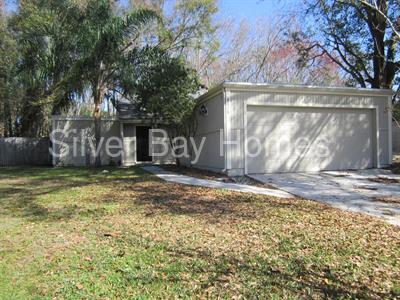 Foto principal - 8678 Bishopswood Dr