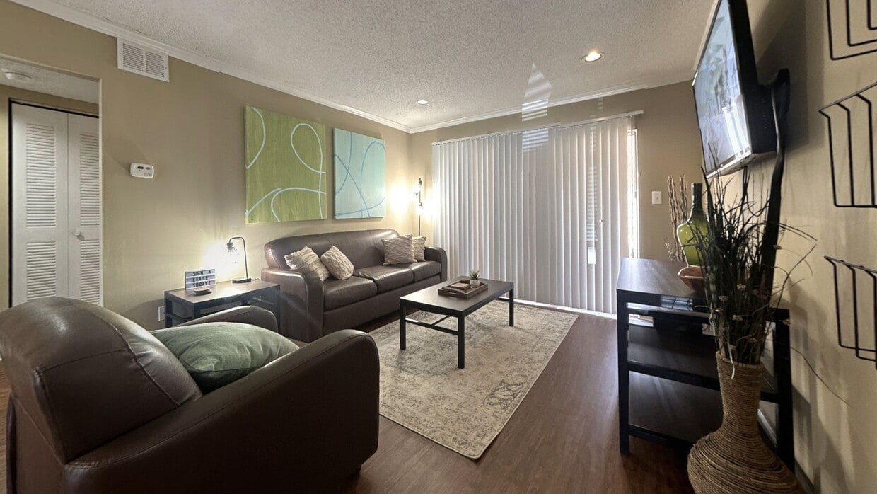 Photo - Enclave 425 Apartments
