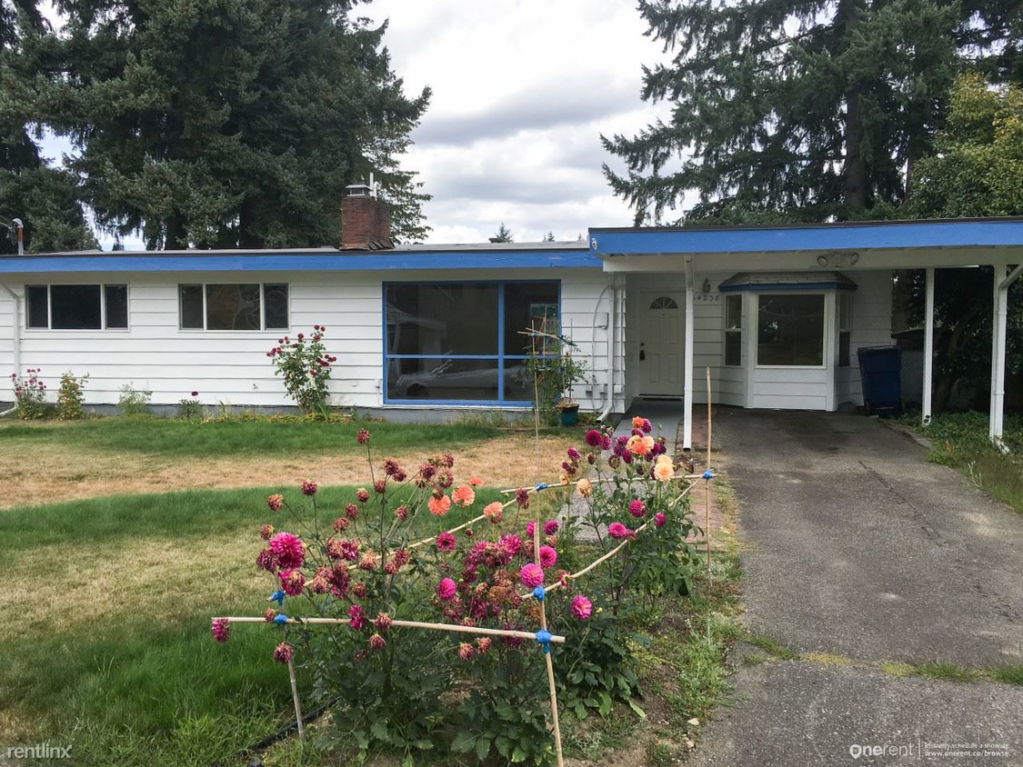 Primary Photo - 14238 SE Eastgate Dr