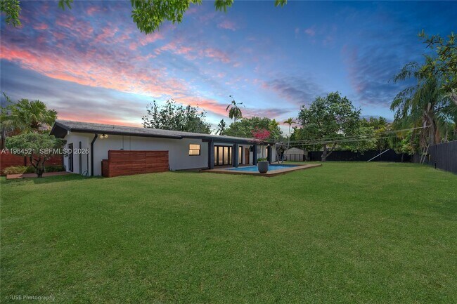 Foto del edificio - 8270 SW 130th St