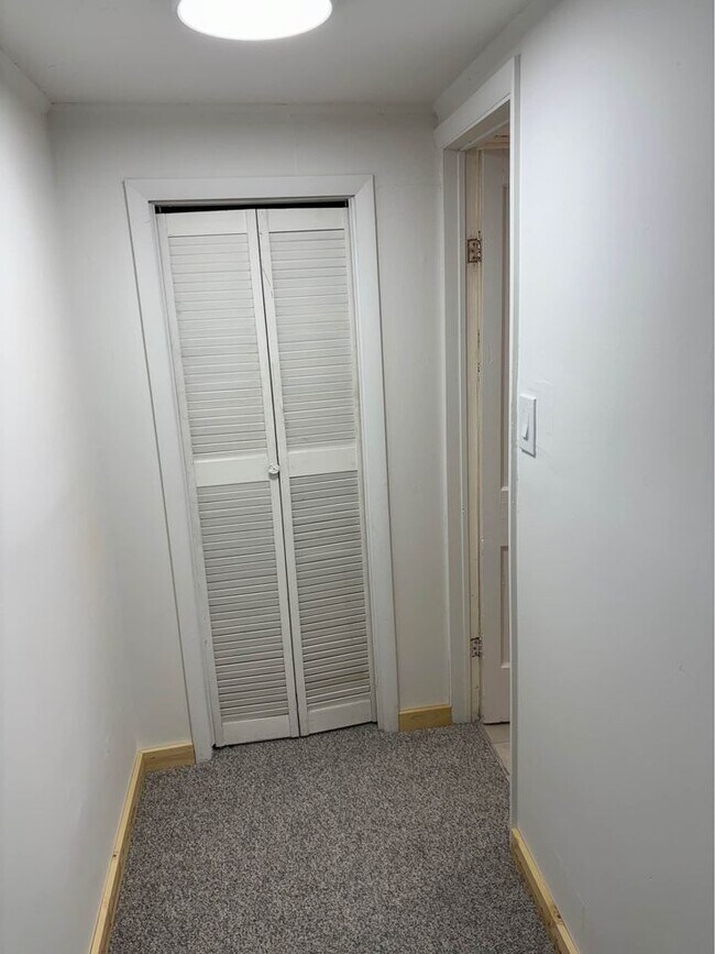 Building Photo - 117 N 100 E