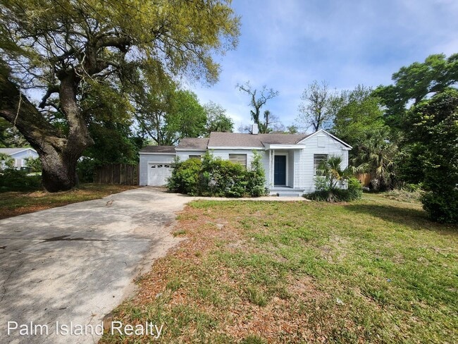 Building Photo - 2 br, 1 bath House - 1 Keys Ct