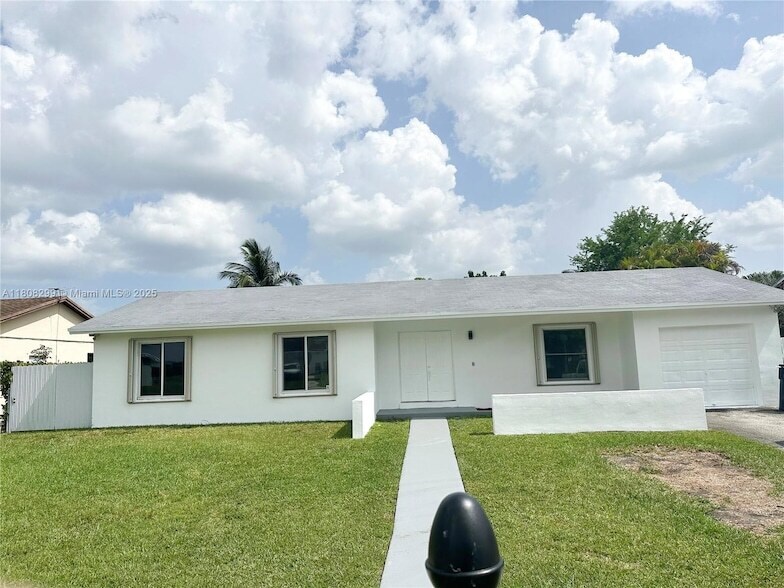 Foto principal - 11030 SW 165th Terrace