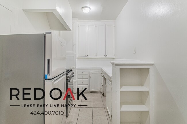 Building Photo - 739 Normandie Ave