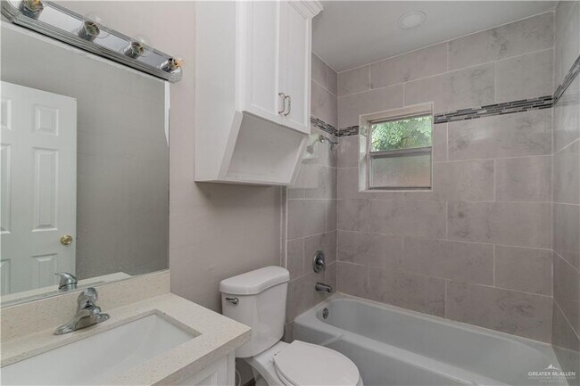 Foto del edificio - 2513 Beaumont Ave