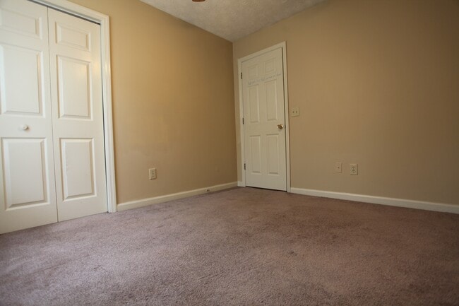 Photo - Spacious duplex near downtown Auburn House