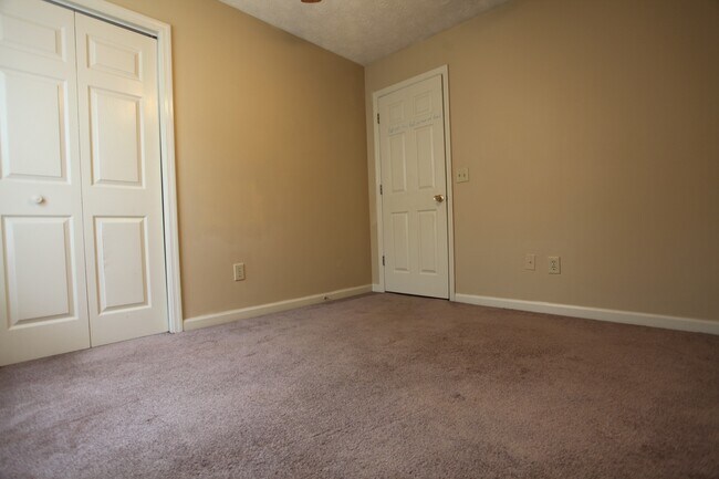 Foto del edificio - Spacious duplex near downtown Auburn