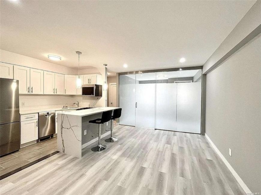 Primary Photo - 1 bedroom in NEW YORK NY 10011