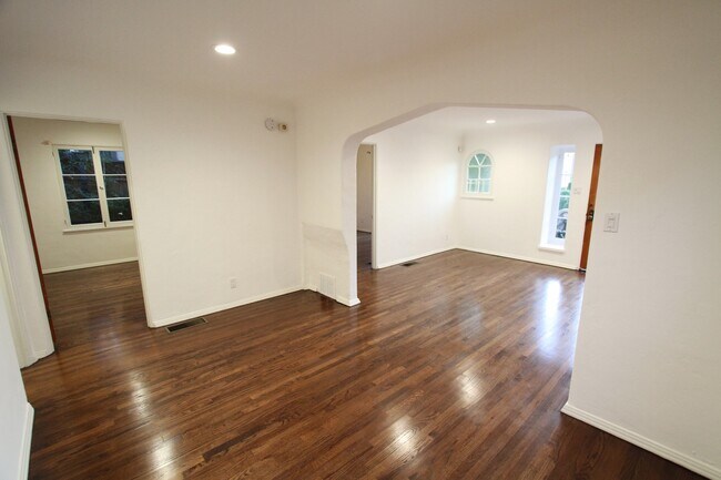 Foto del edificio - 937 Hammond St
