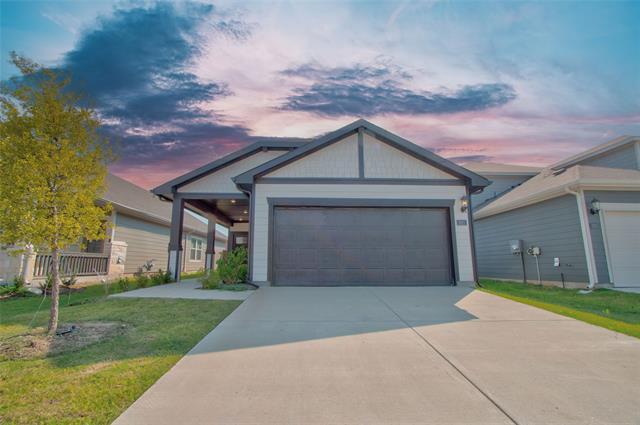 Foto principal - 2021 Pine Stone Ln