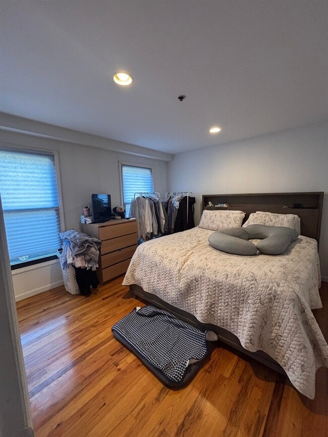 Foto del edificio - 401 1st St