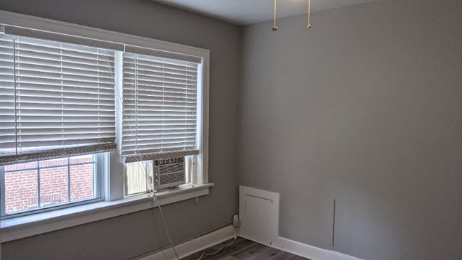 Foto del edificio - 131-133 E 46th St