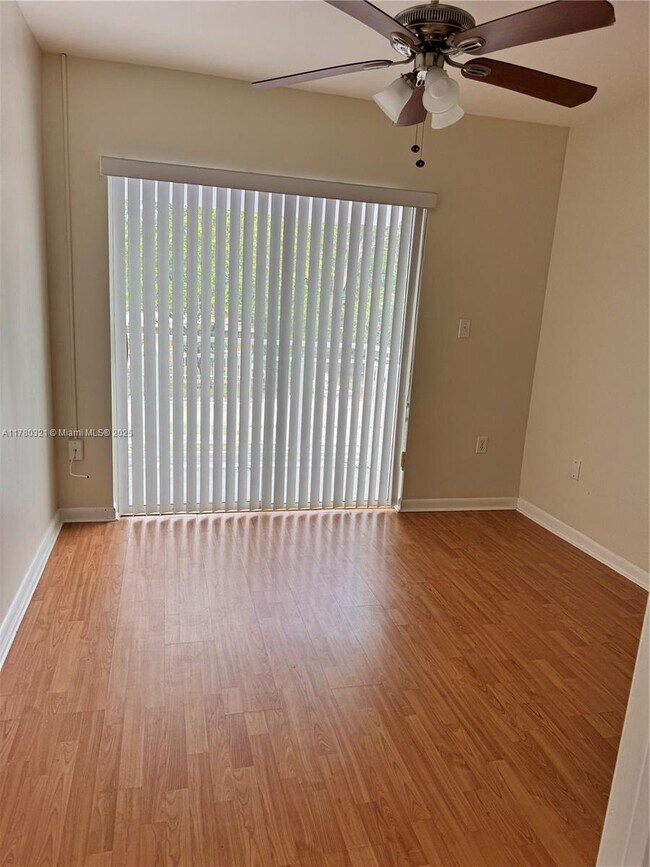 Foto del edificio - 3 bedroom in North Miami Beach FL 33181