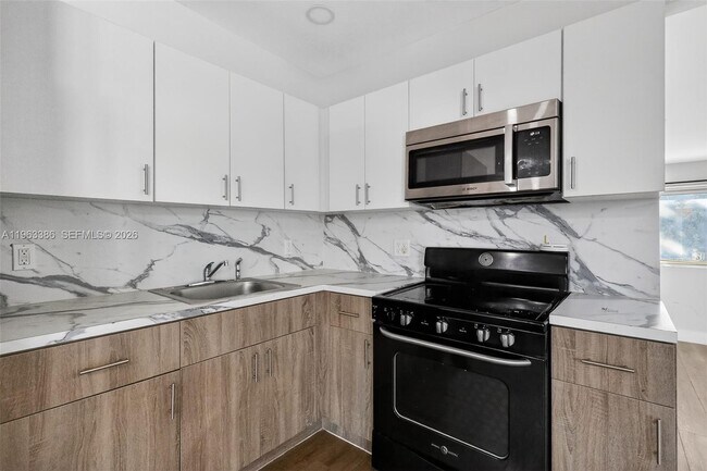 Building Photo - 1880 NW 69th St