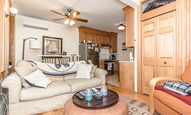 Foto del edificio - 113 Charles St