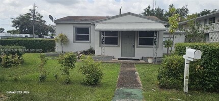 Building Photo - 6010 SW 33rd St