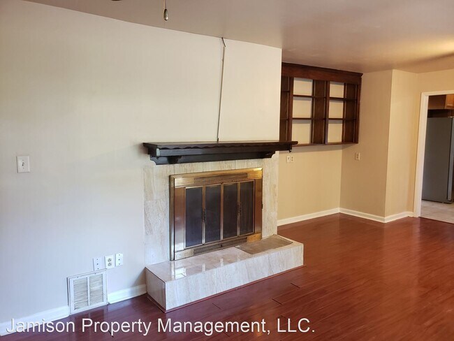 Building Photo - 3 br, 2 bath House - 814 Pineborough Rd