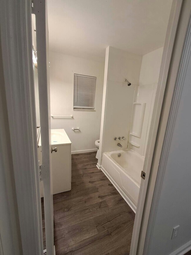 Foto del edificio - 3532 Dorham Pl