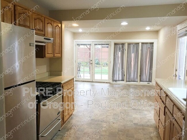 Foto del edificio - 6320 NE Simpson St