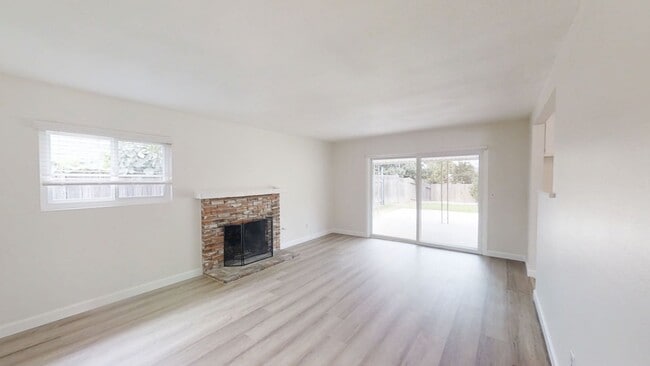Building Photo - 511 Palermo Way