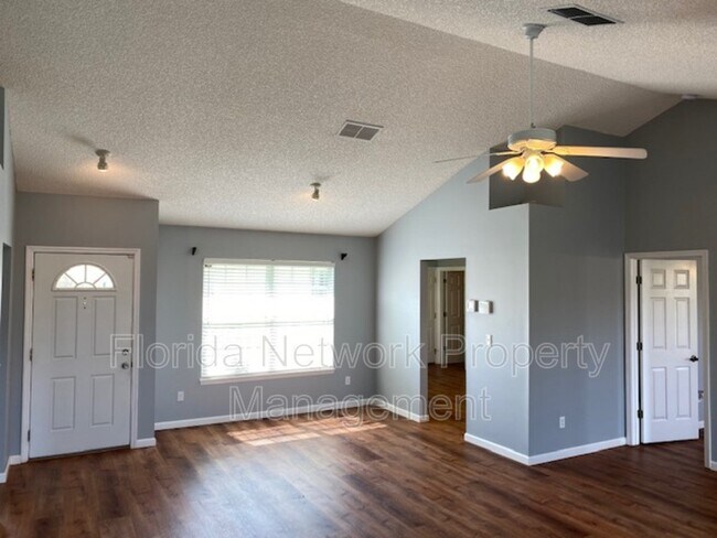 Foto del edificio - 11307 Hendon Dr