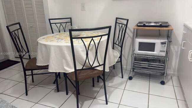 Foto del edificio - 12945 SW 116th St
