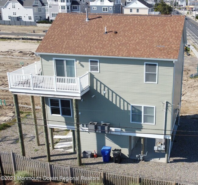 Building Photo - 476 NJ-35