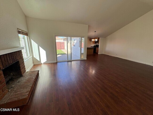 Foto del edificio - 2263 Workman Ave