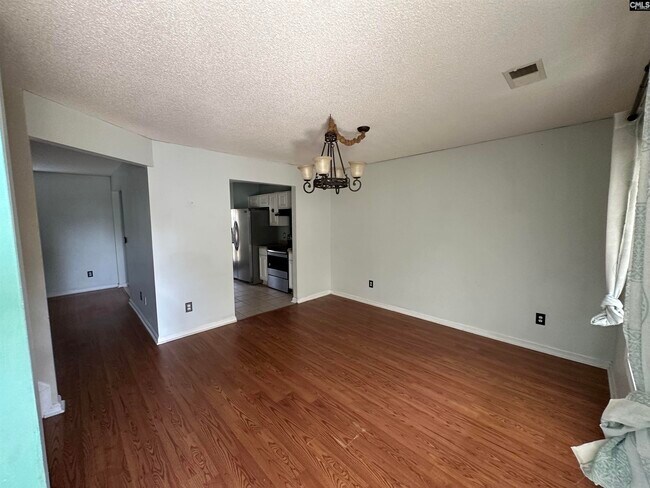 Foto del edificio - 211 Summit Springs Dr