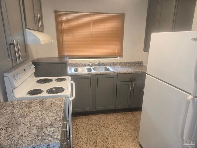 Foto del edificio - 1012 W Hernandez St